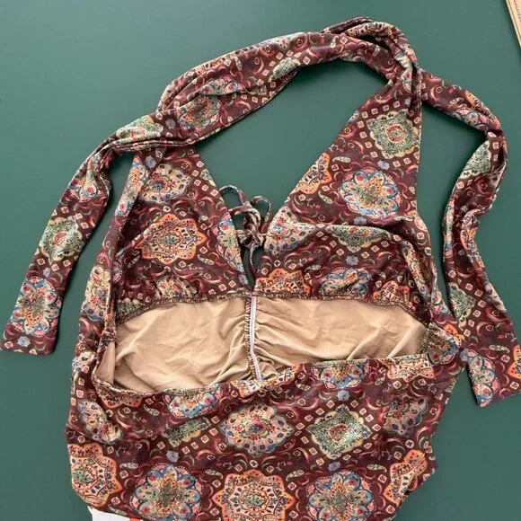 Cider halter top in burgundy pattern size 3XL NWT - Picture 3 of 6